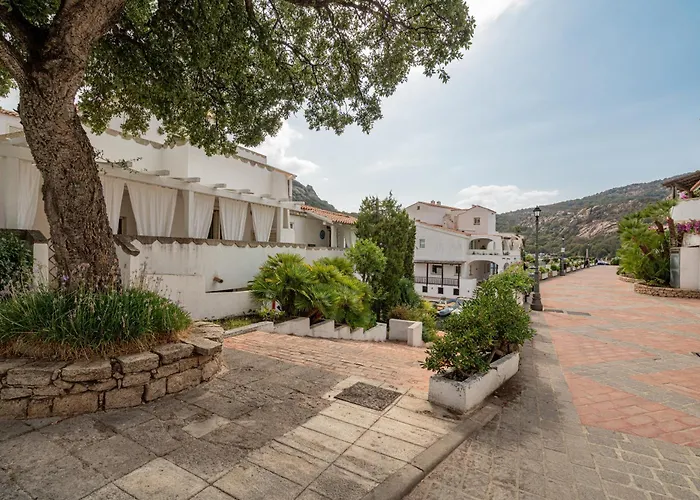 Poltu Quatu - Casa Di Charme Con Vista Darsena E Patio Privato Apartman Baja Sardinia
