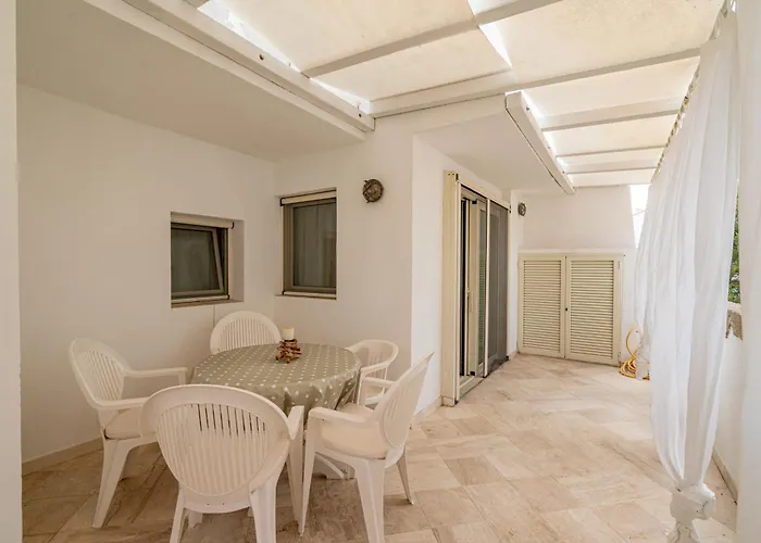 Poltu Quatu - Casa Di Charme Con Vista Darsena E Patio Privato 公寓